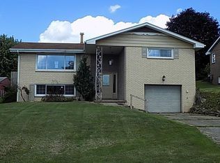 1209 9th Ave, Natrona Heights, PA 15065