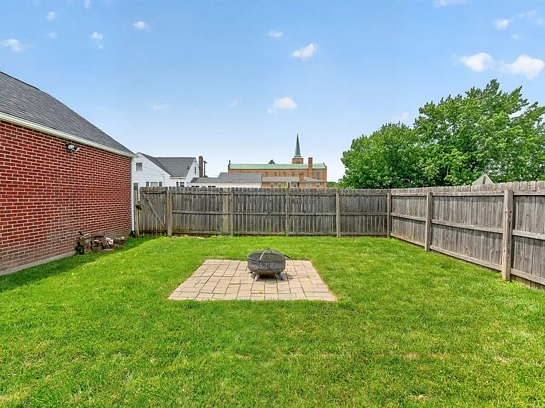 1678 Oakland Park Ave — Photo 42