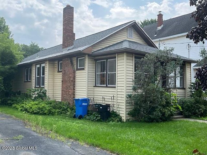 2nd image of 22 Glendale Avenue