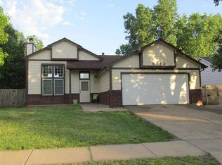 8913 E Creed St, Wichita, KS 67210