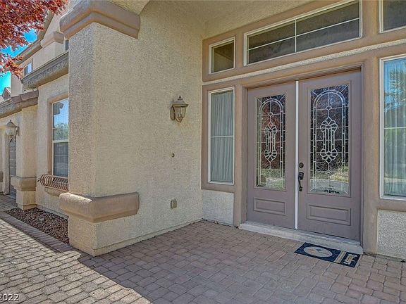 3rd image of 5936 Vizzi Ct