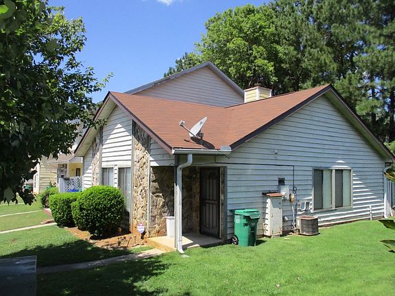 2nd image of 5909 Trent Jones Way