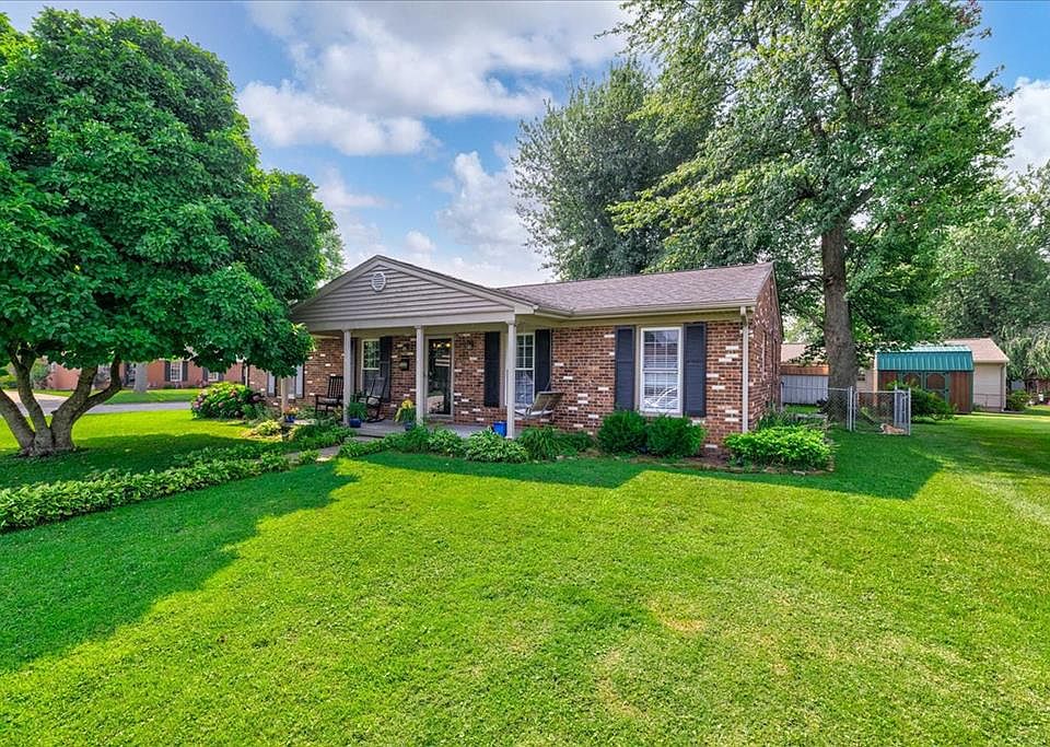 1st image of 1702 Thistle Ct