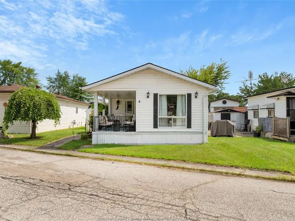 4 Robin Cres, Lakeshore, ON N8N 2R9