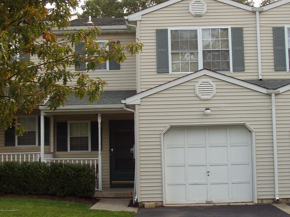 1st image of 14 Walnut St #105-05