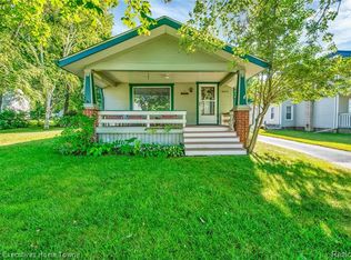 404 N Main St, Yale, MI 48097