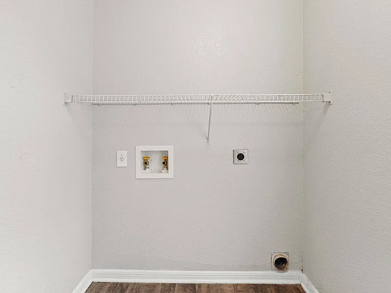 Washer and Dryer Connections Available at Crescent Village Apartments in Elgin, TX