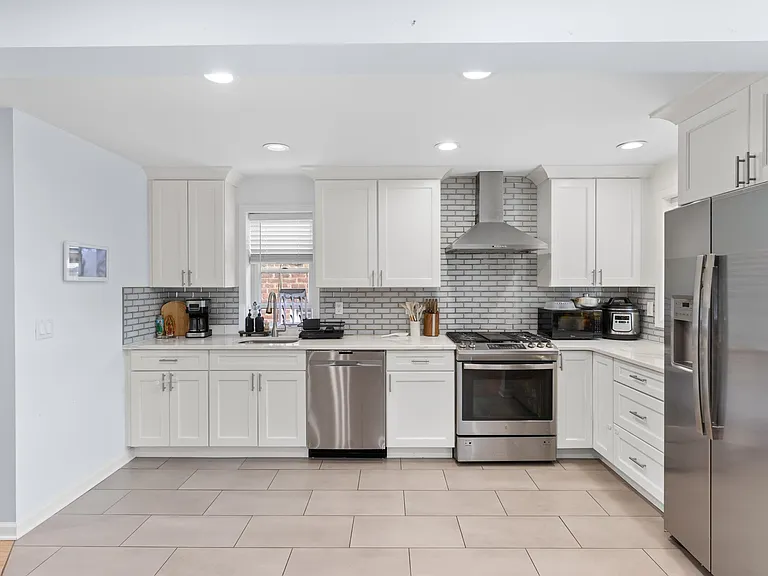 38 Woodcliff Ave — Photo 4