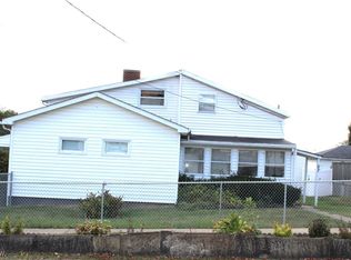 87 High St, New Cumberland, WV 26047