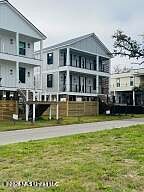 3rd image of 577 Maria Ave