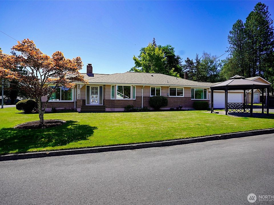 1st image of 102 Laurel Place