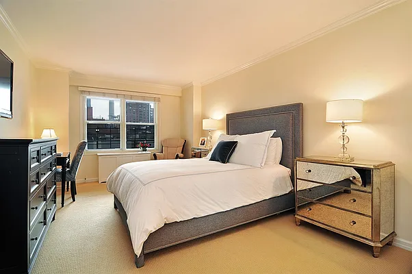 Sold by Corcoran | media 24