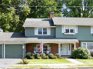 75 Victory Ln, Nazareth, PA 18064