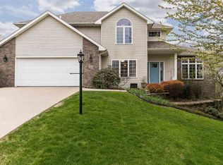 520 Breconshire Ln, Coralville, IA 52241
