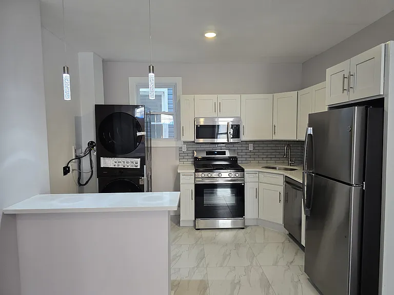 78 Maryland Ave #1 — Photo 5