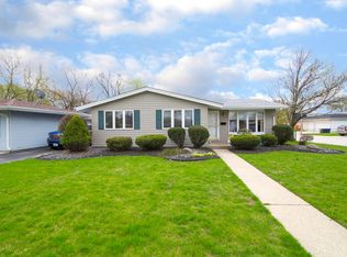 129 Laura Ln, Thornton, IL 60476