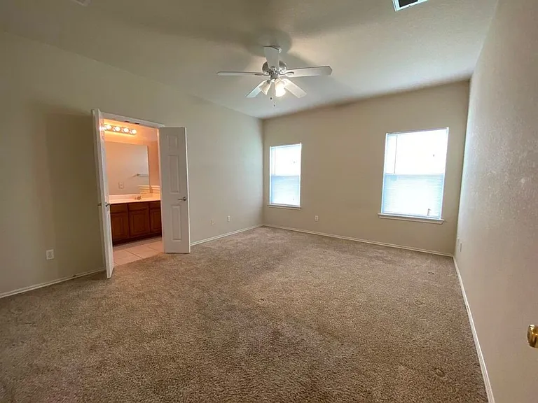 207 Brown St — Photo 14
