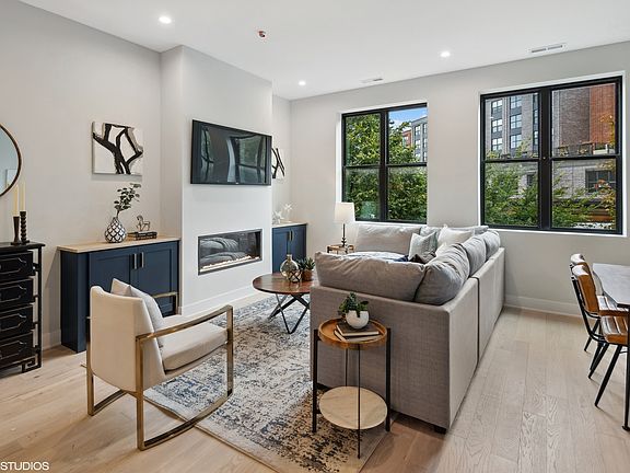 5th image of 2418 N Linden Pl #3W
