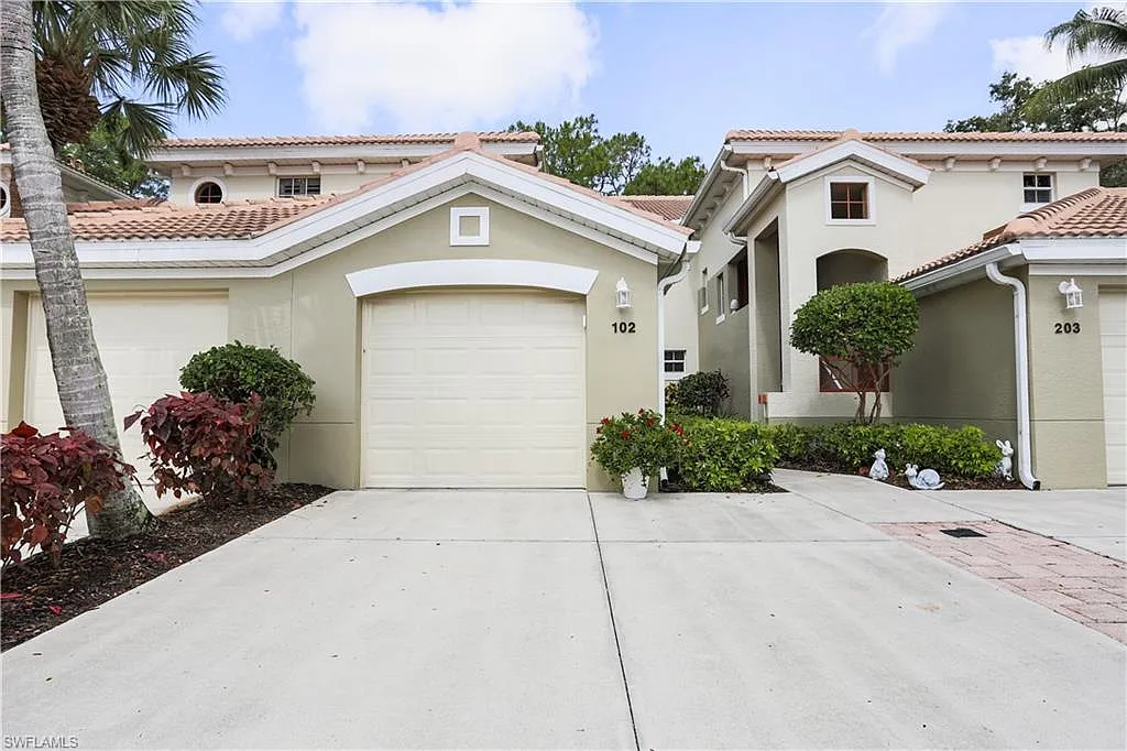 2 bed, 2.0 bath, 1537 sqft, $2,200 — Photo 2