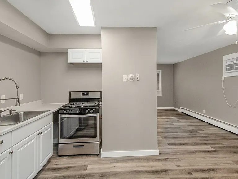 6061 2nd St NE — Photo 1