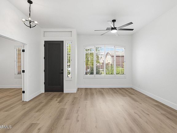 5th image of 15221 S 18TH Avenue
