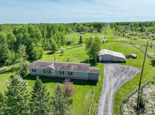 5404 S Midbon Rd, Superior, WI 54880