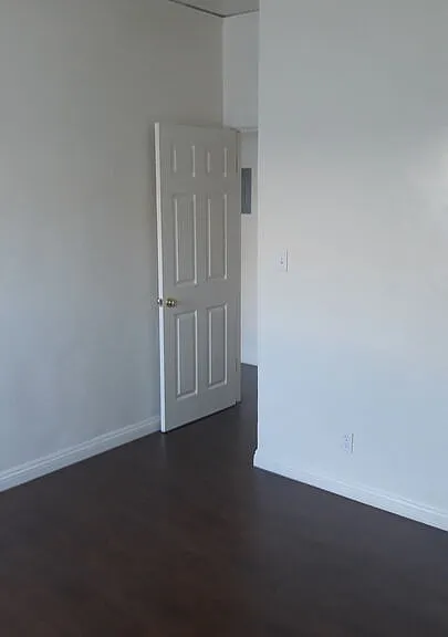 5017 Crenshaw Blvd #1/2 — Photo 14