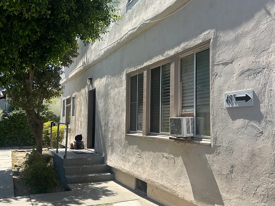 Building Photo 3