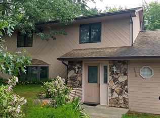 6690 Westphalia Rd, West Bloomfield, MI 48324