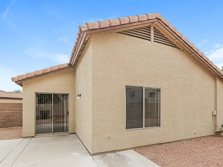 11026 W Wilshire Dr — Photo 15