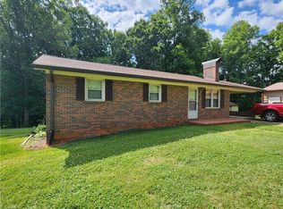 306 Three Oaks Dr, Hays, NC 28635