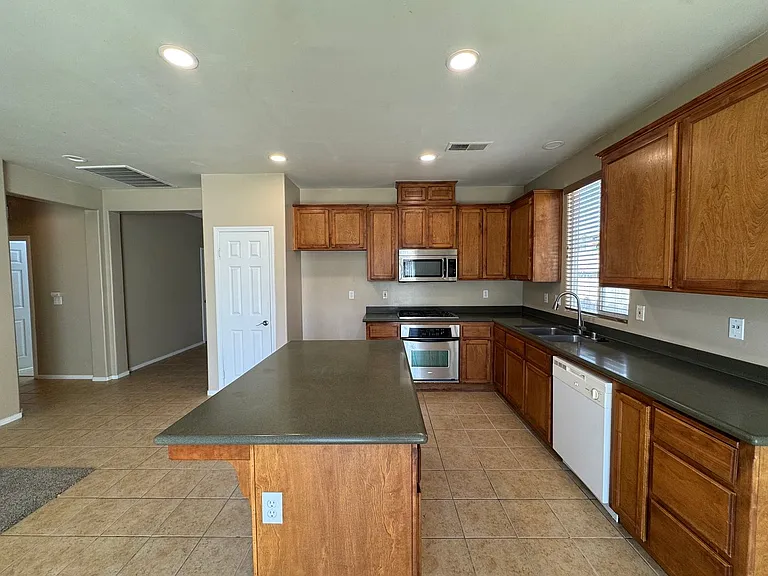11713 Starlight Dr — Photo 4