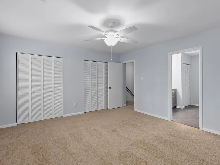 5702 Three Oaks Dr — Photo 18