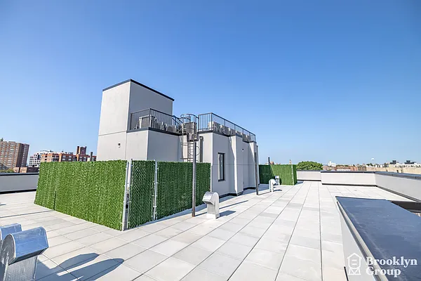 Rented by Brooklyn Group | media 33