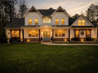 401 Blossom Trl, Acworth, GA 30101