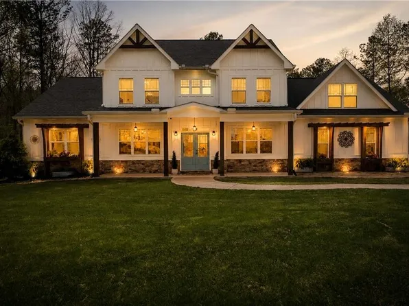 401 Blossom Trl, Acworth, GA 30101