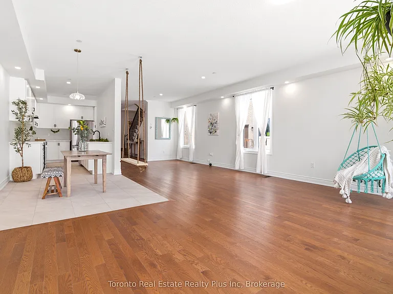43 Erintol Way — Photo 10