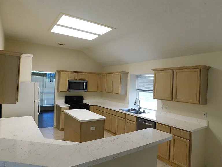624 Elm Falls Pl — Photo 13
