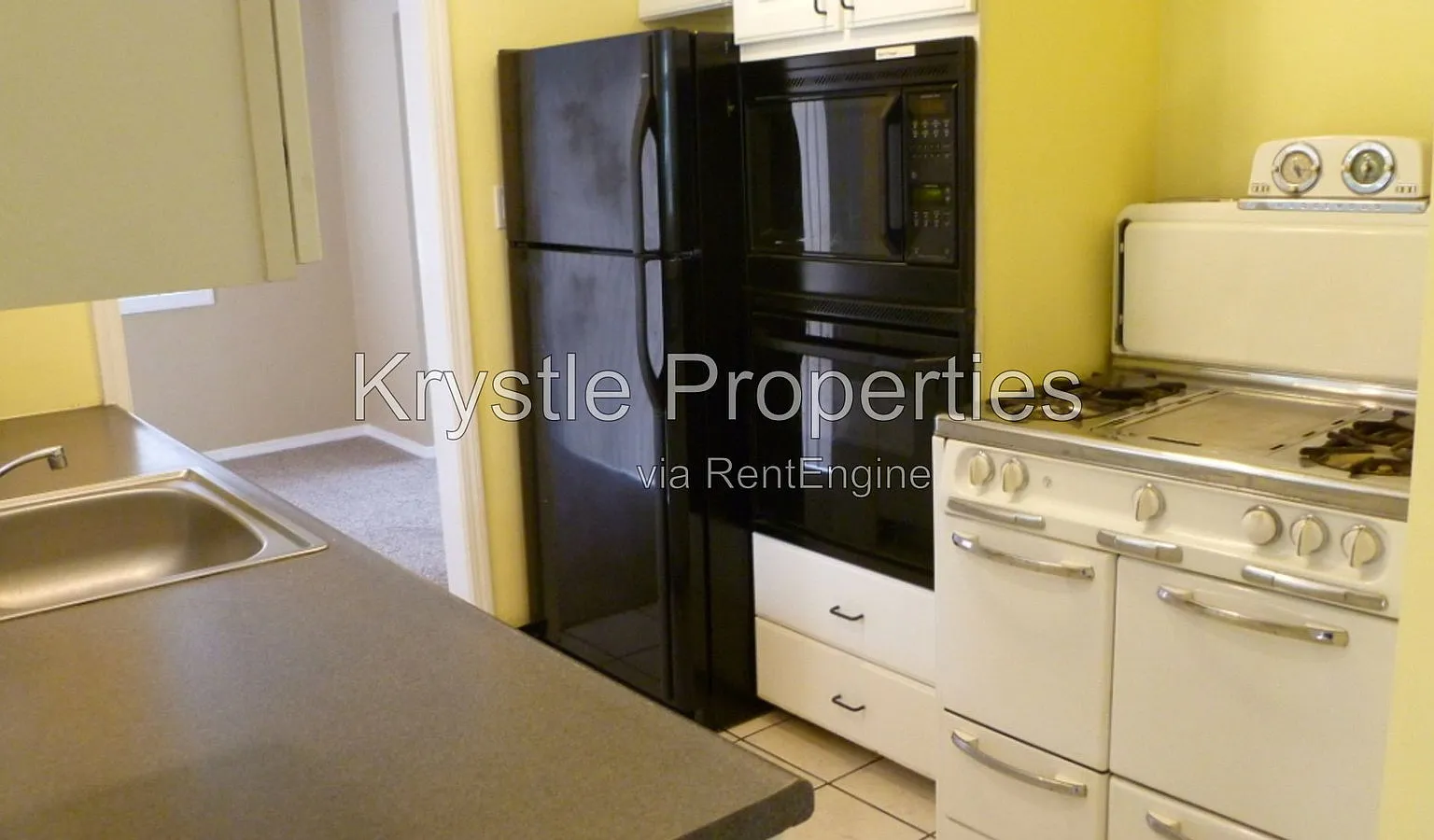 2 bed, 1.0 bath, 874 sqft, $2,250 — Photo 4