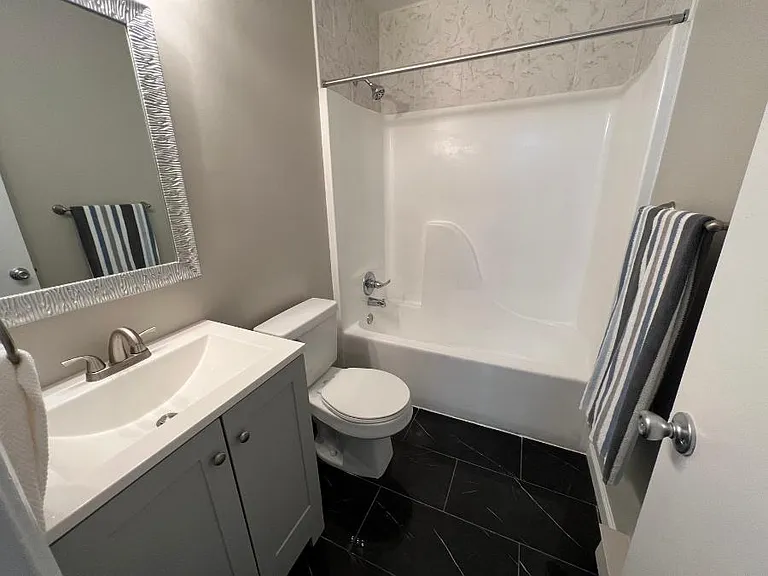 3910 Bowdens Ferry Rd — Photo 7