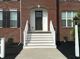 37 Meadow Creek Ln, Mechanicsburg, PA 17050