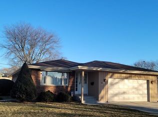 1813 S 26th St, Sheboygan, WI 53081