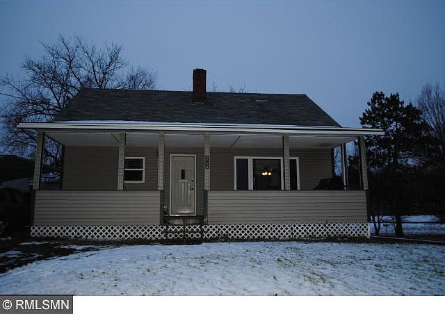 1st image of 204 1st Ave E