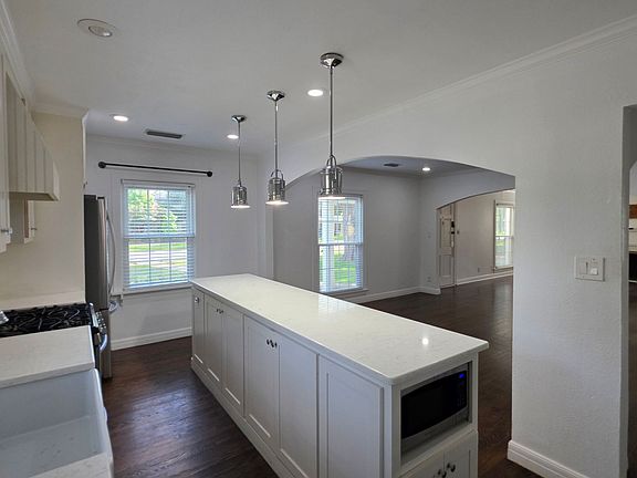 5th image of 3741 Hilltop Rd