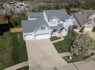 2348 Dartmouth Bend Dr, Ballwin, MO