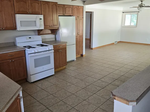 20204 Blackburn St, Saint Clair Shores, MI 48080