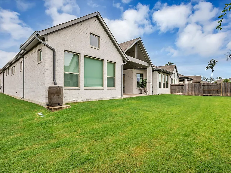 17415 Violet Vineyard St — Photo 40