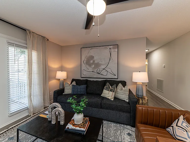 Spacious living room