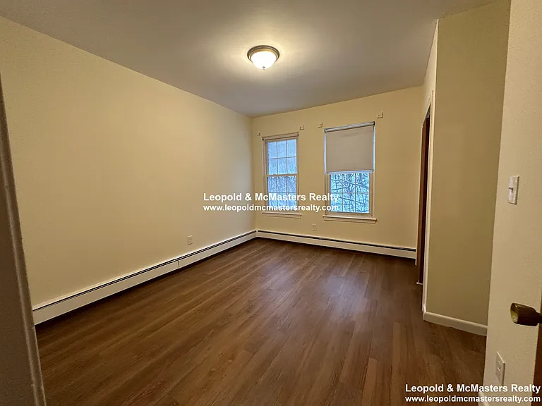 South Huntington Apartments — Photo 11