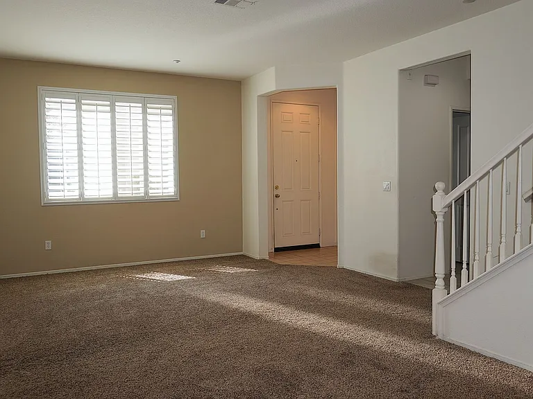 27544 Papillion St #3 — Photo 4